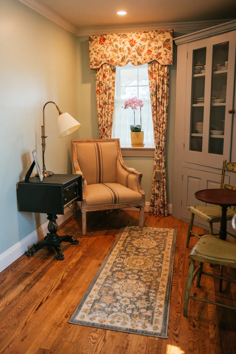 Marseille — the writing chair and desk in the corner of the room.